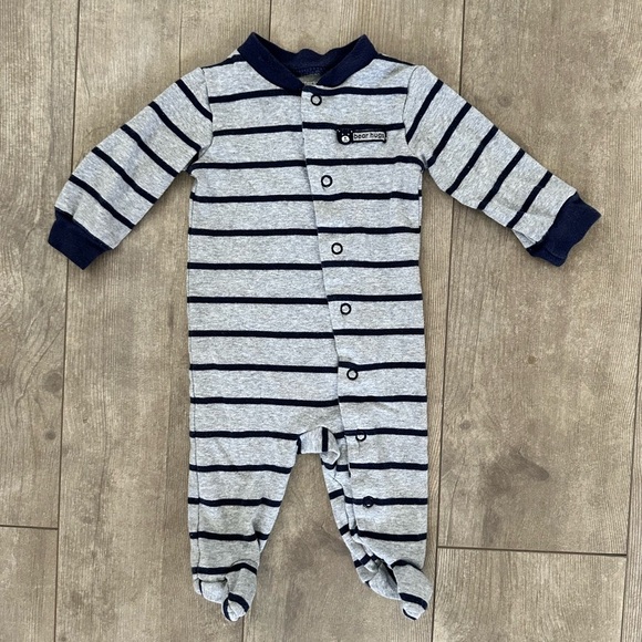 Carter’s baby boy footies 3 month sleep and play - Picture 2 of 5